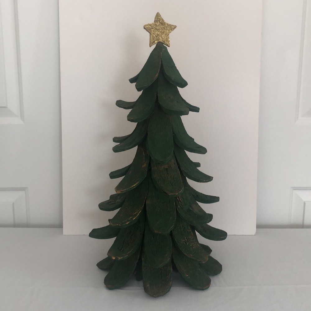 Rustic Green Christmas Tree